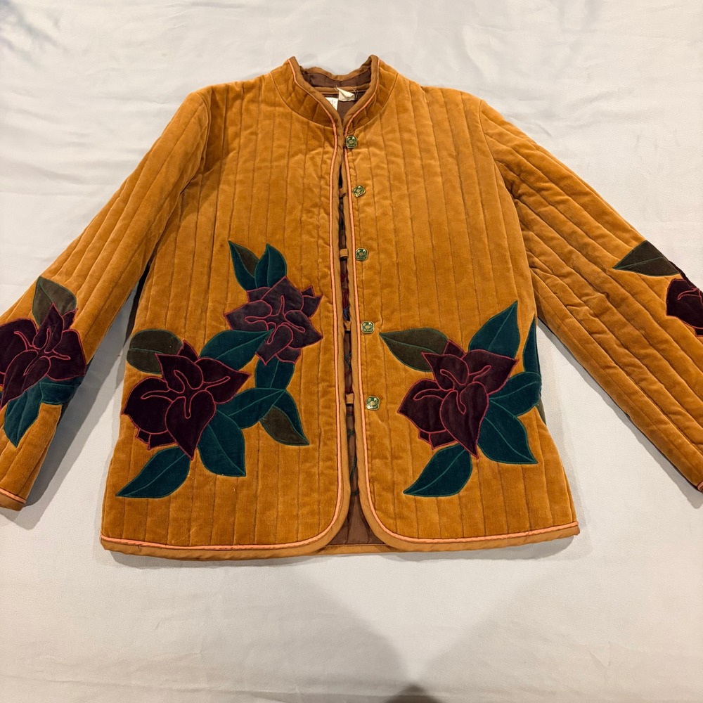 Vintage Quilts Ltd San Francisco Quilted Velvet Floral Jacket Cottagecore